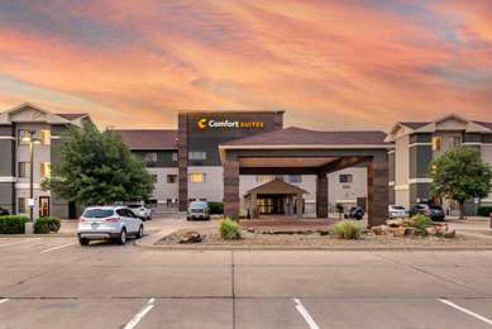 COMFORT SUITES CLOVIS 1