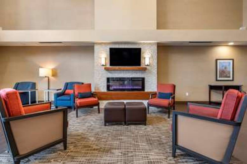 COMFORT SUITES COLUMBUS AIRPORT 9