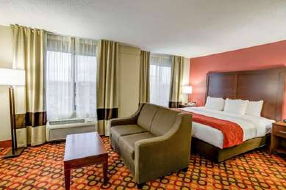 Comfort Suites Concord Mills 10