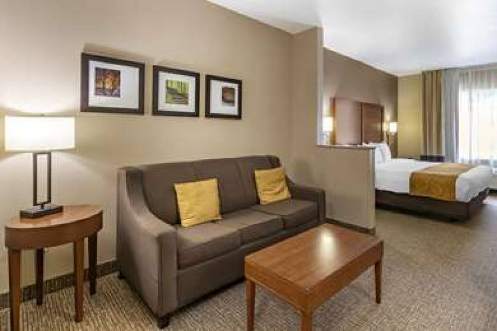 Comfort Suites Coralville I-80 9