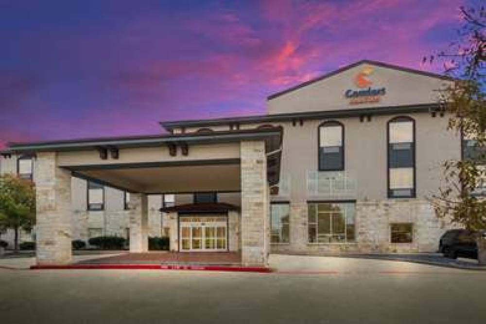 Comfort Suites 3