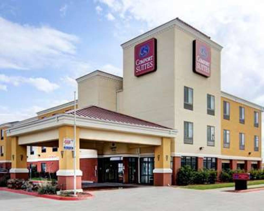 Comfort Suites 1