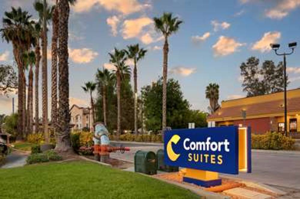 Comfort Suites 4