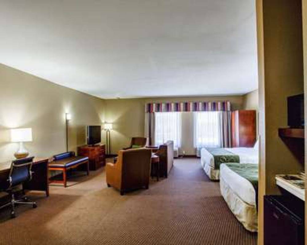 Comfort Suites 10