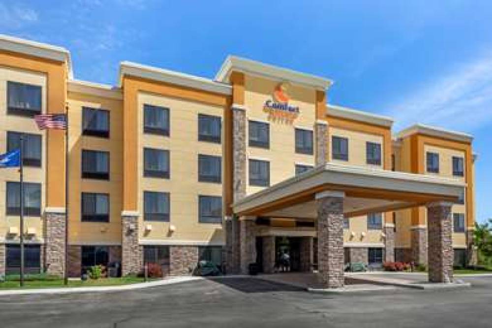 Comfort Suites 1