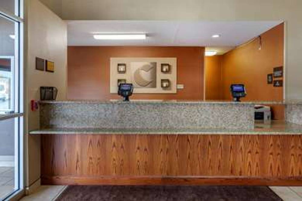 Comfort Suites 3