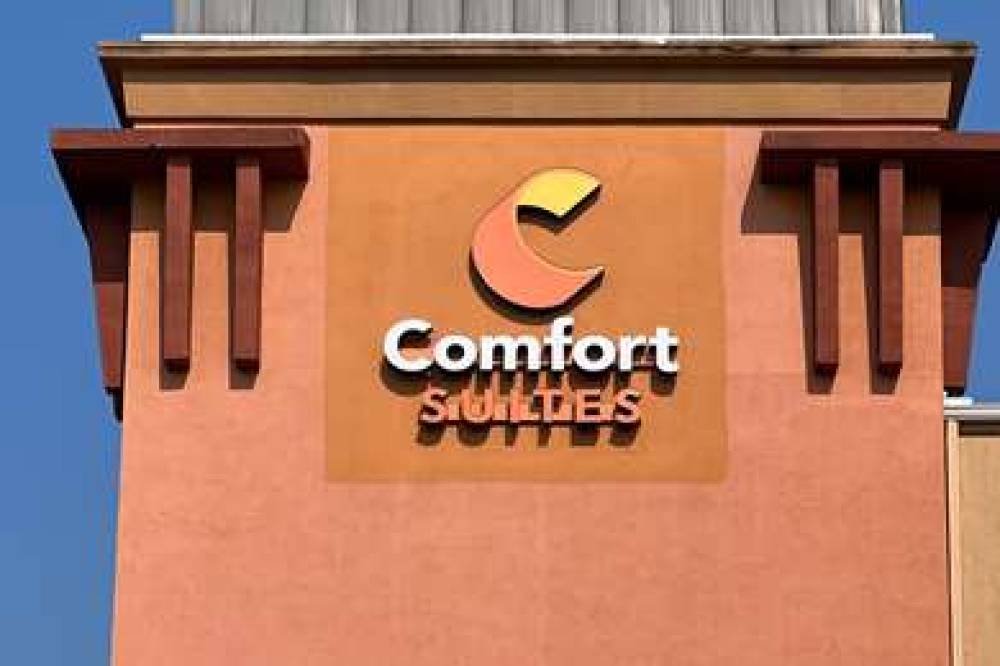 Comfort Suites