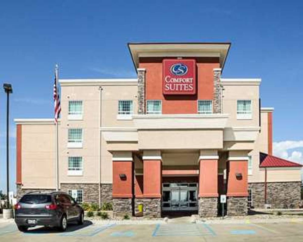 COMFORT SUITES 1