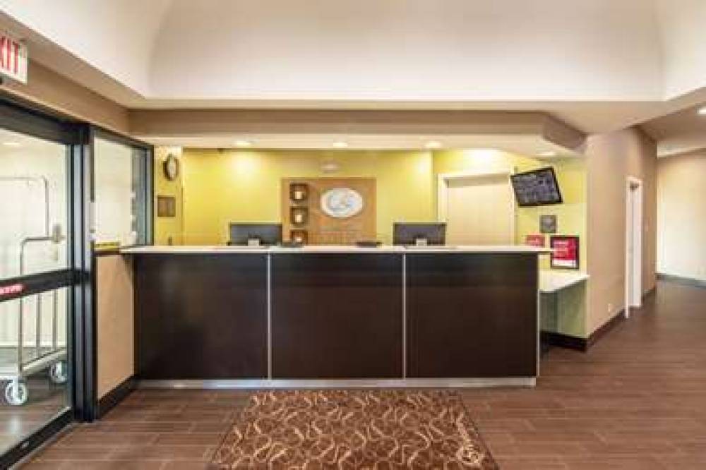 COMFORT SUITES DALLAS 8