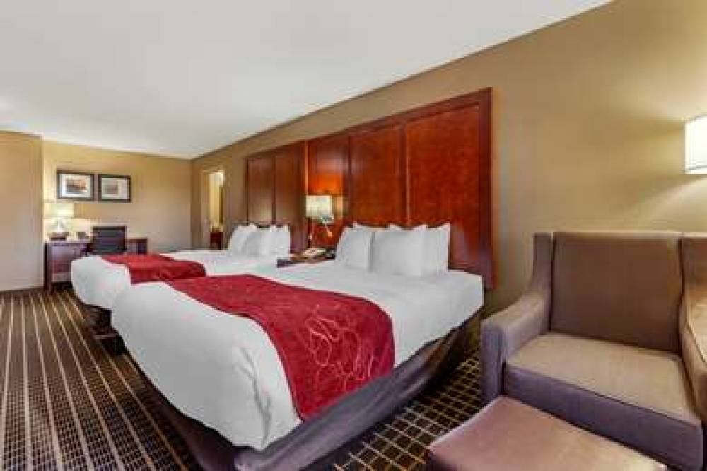 Comfort Suites Delavan - Lake Geneva Area 6