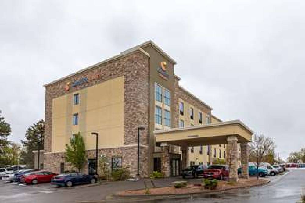 COMFORT SUITES DENVER NEAR ANSCHUTZ 1