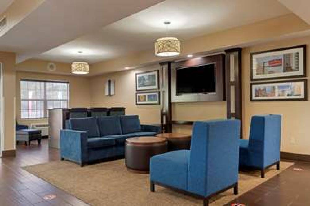 Comfort Suites Downtown Sacramento 4