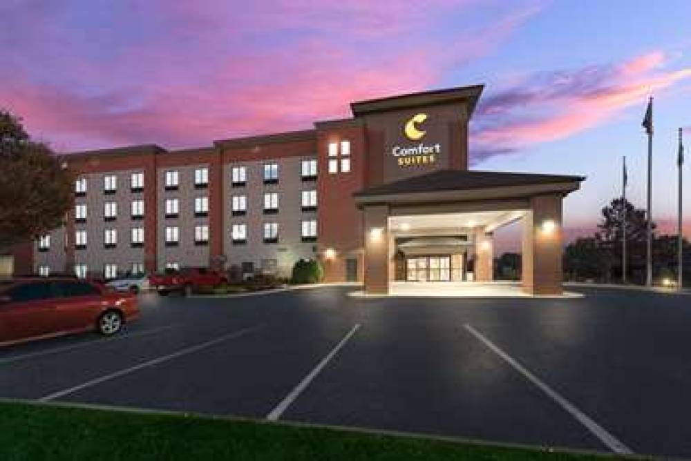 Comfort Suites East Broad At 270 4