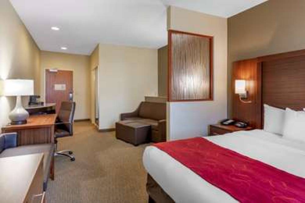 Comfort Suites Eugene 10