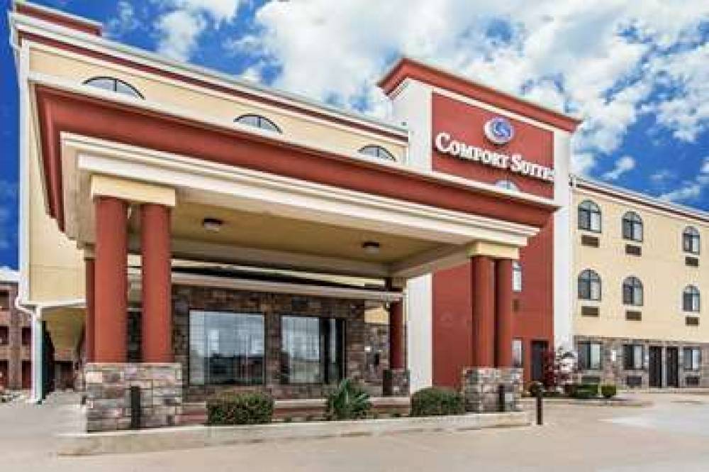 Comfort Suites Fairgrounds West 1