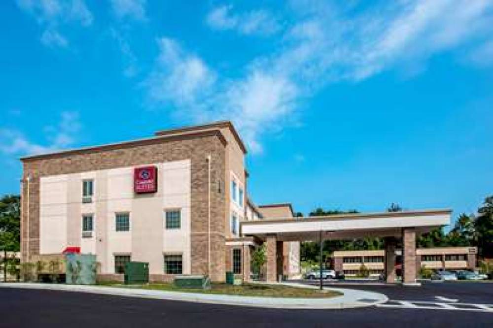 COMFORT SUITES FISHKILL NEAR INTERS 2