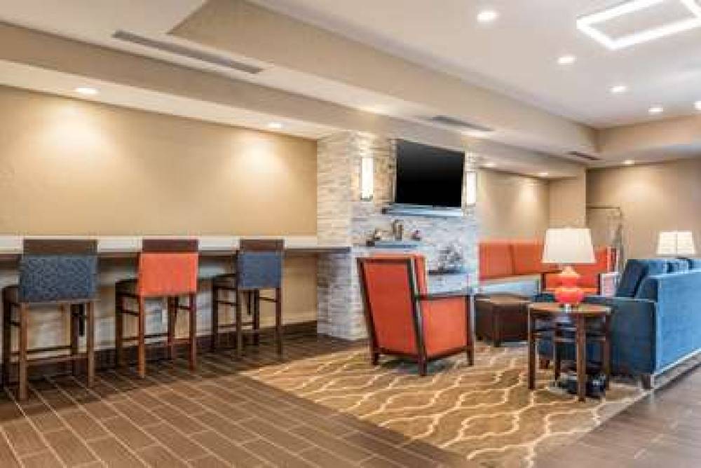 Comfort Suites Florence - Cincinnati South 7