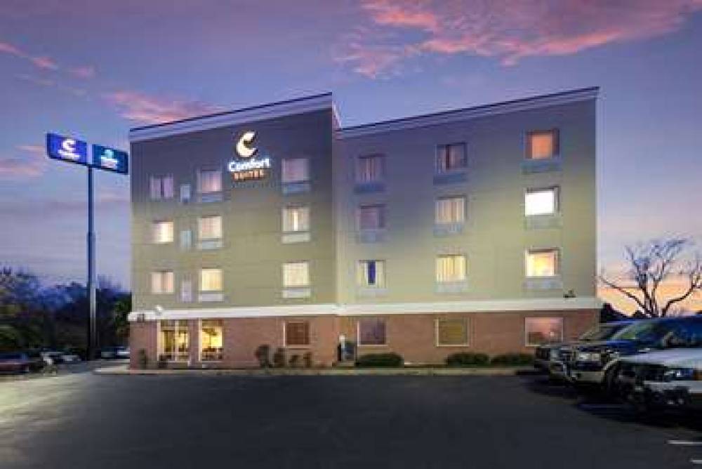 Comfort Suites Forsyth Near I-75 6