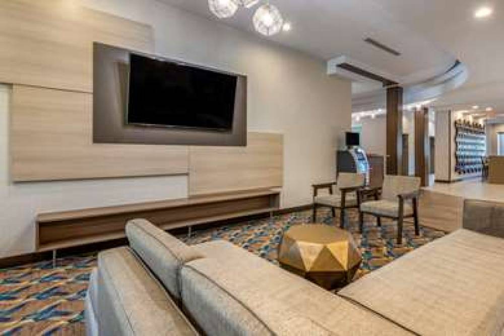 COMFORT SUITES FORT LAUDERDALE AIRP 6