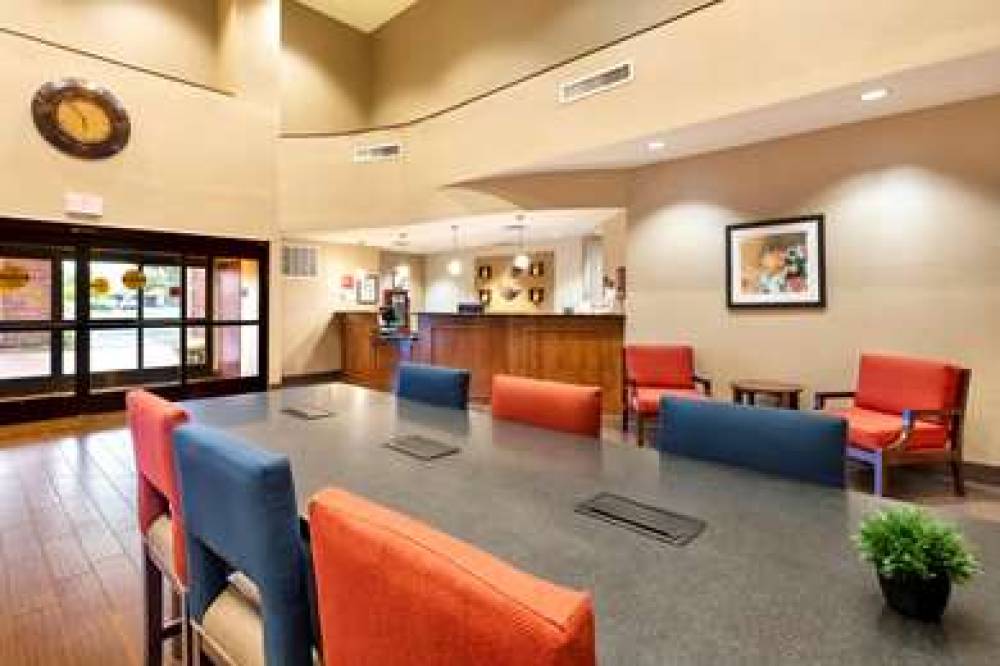 COMFORT SUITES GOODYEAR-WEST PHOENI 4