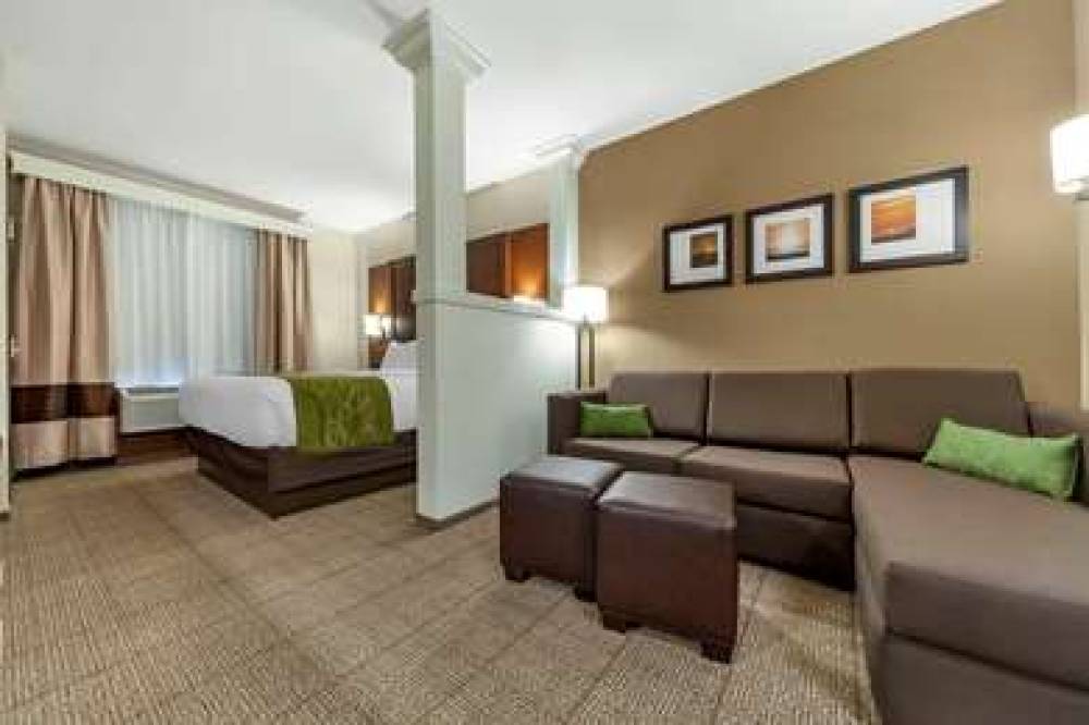 COMFORT SUITES GRAND ISLAND 9