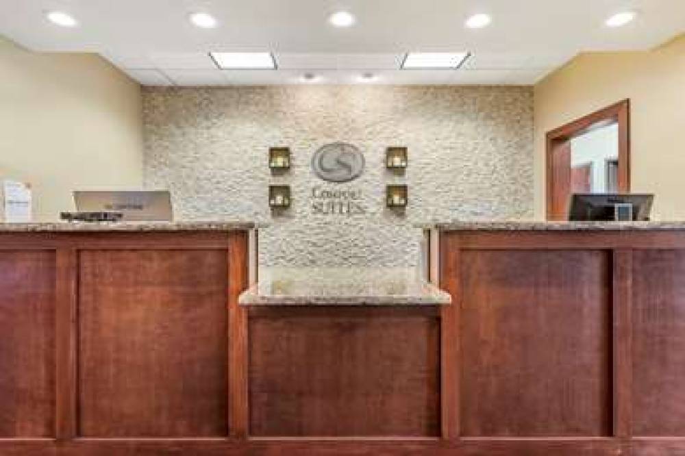 Comfort Suites Grand Rapids North 4