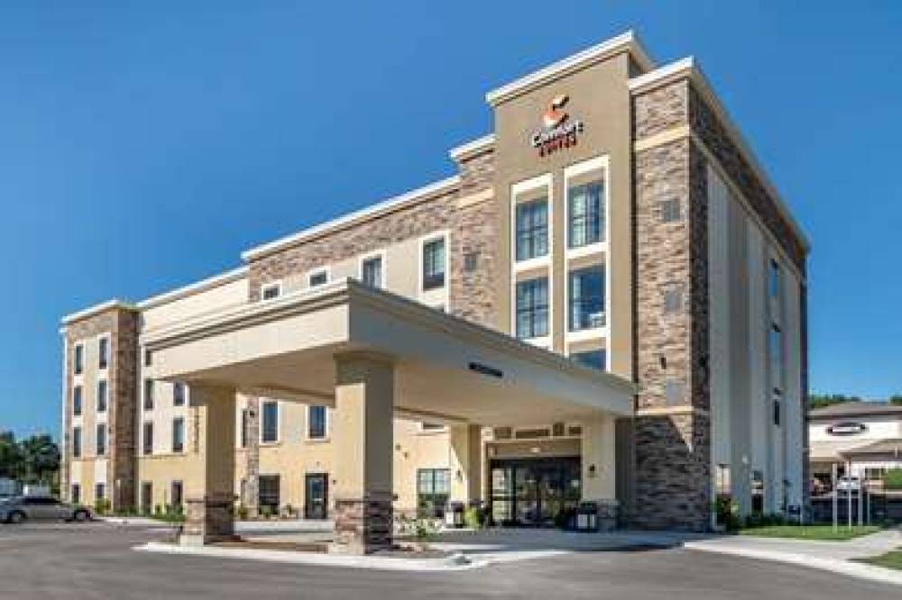 COMFORT SUITES GRANDVIEW - KANSAS C 1