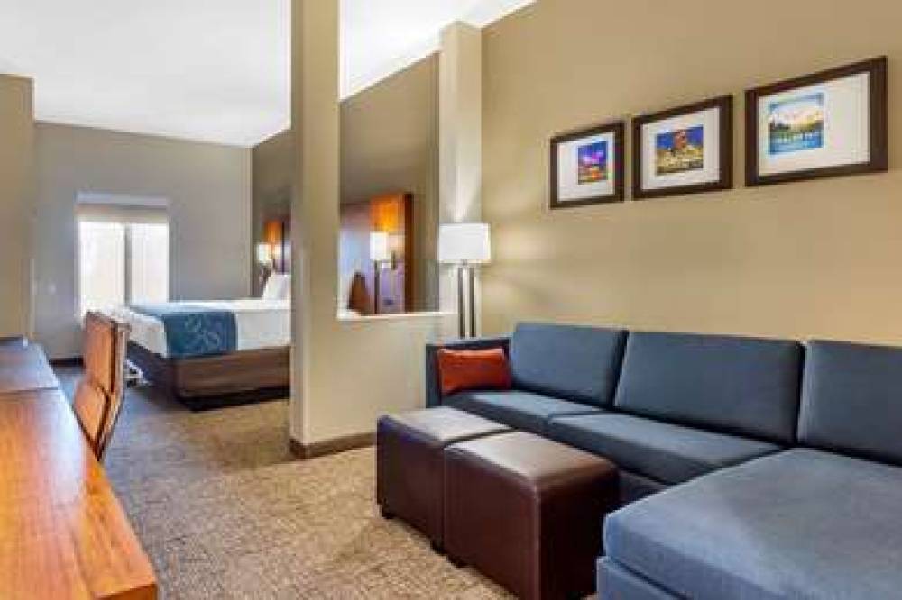 COMFORT SUITES GREENSBORO-HIGH POIN 5