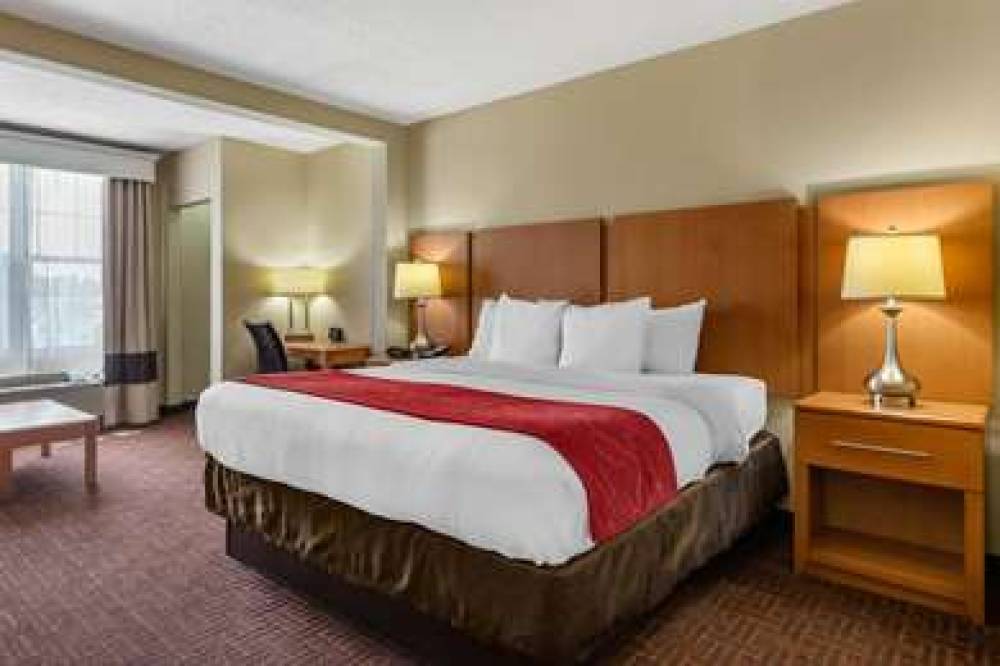 Comfort Suites Hanes Mall 6