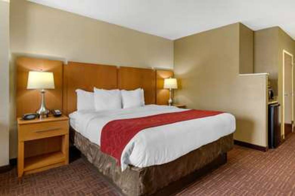 Comfort Suites Hanes Mall 8