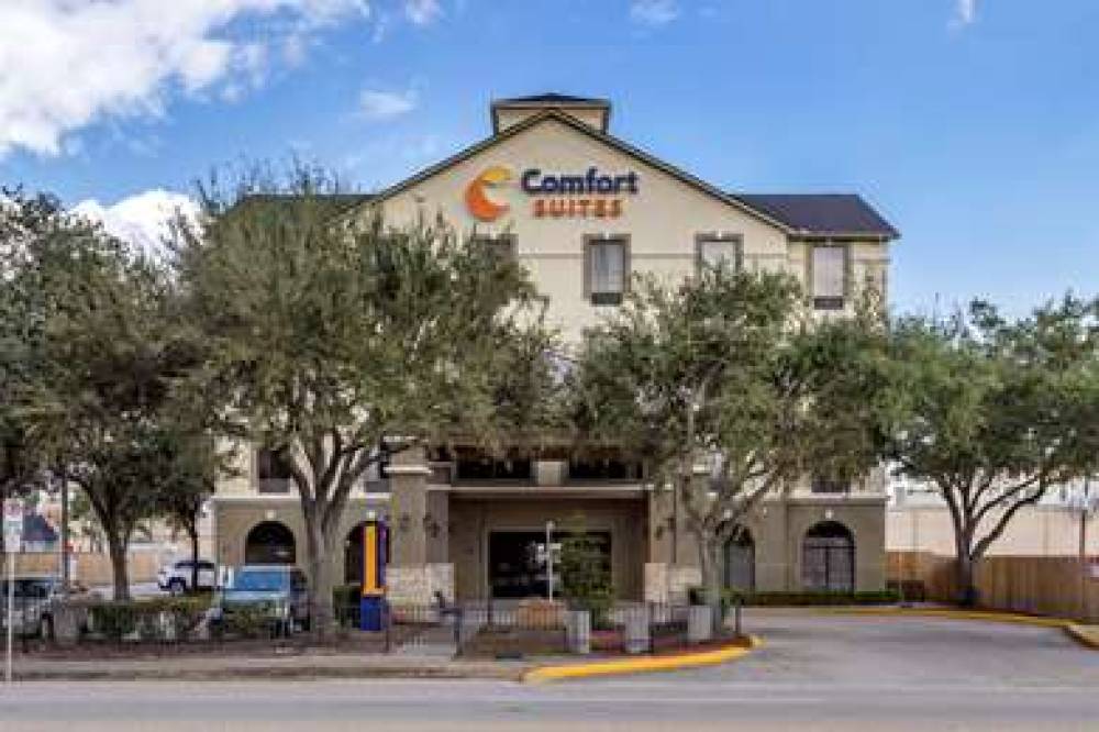 Comfort Suites Houston 1