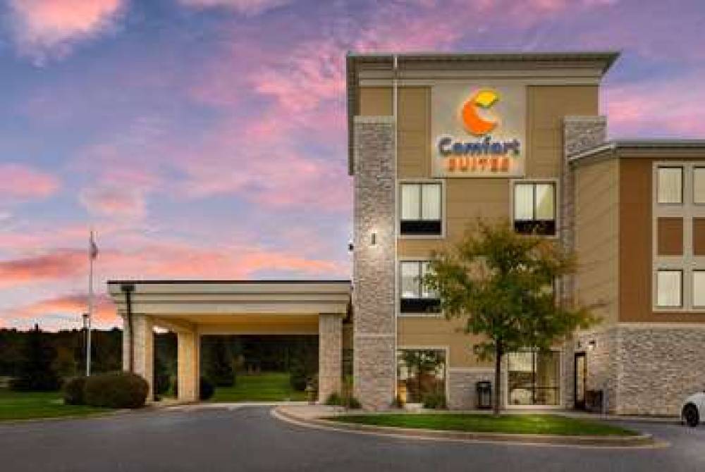 Comfort Suites Hudson I-94 5