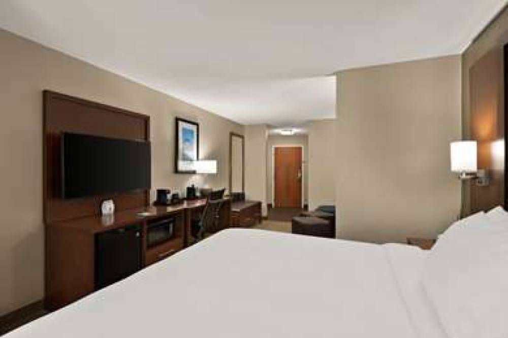 Comfort Suites Hummelstown - Hershey 9