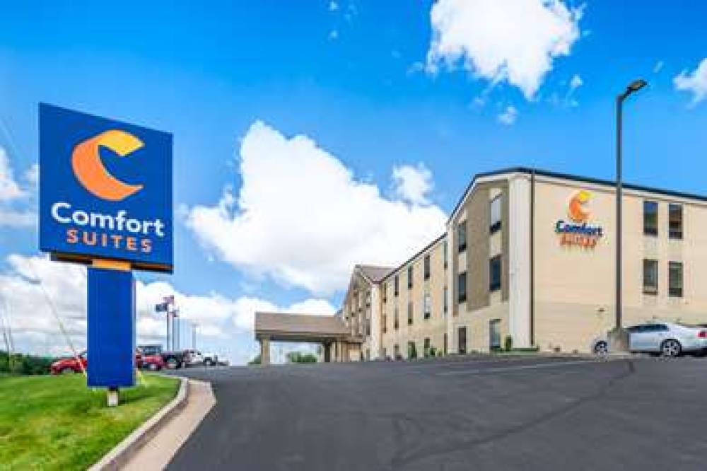 Comfort Suites Jefferson City 1