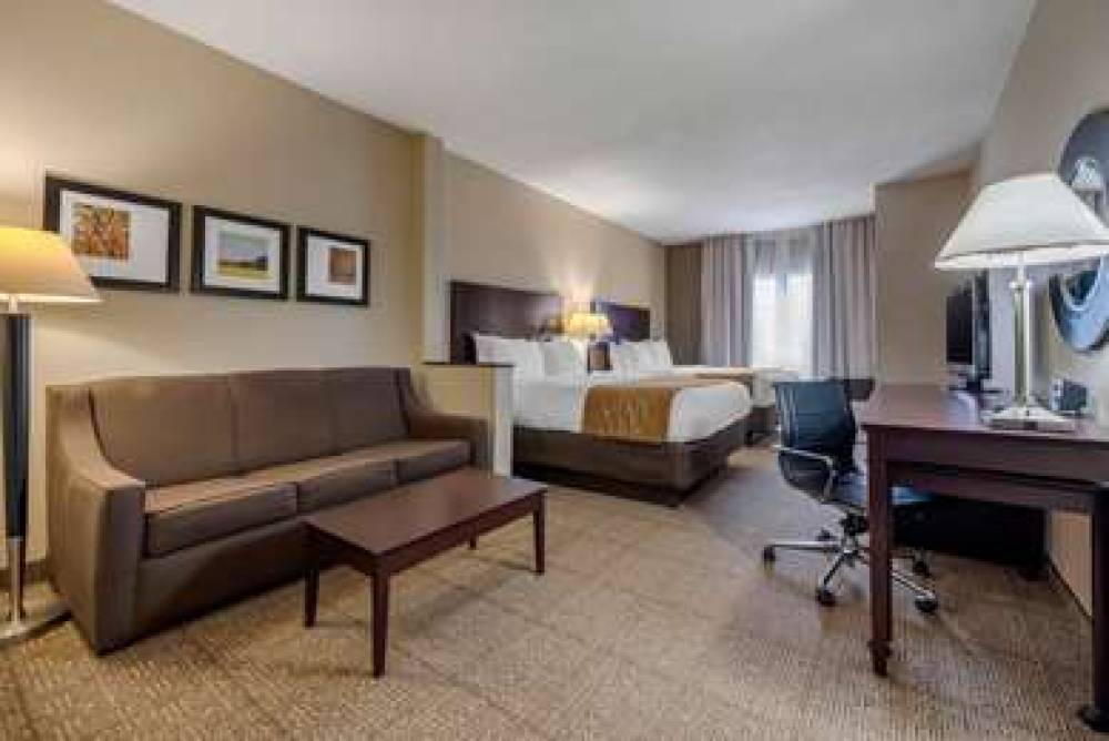 Comfort Suites Lafayette University Area 9