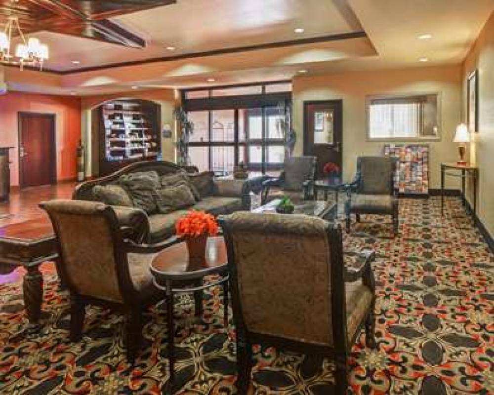 COMFORT SUITES LAKE WORTH 5