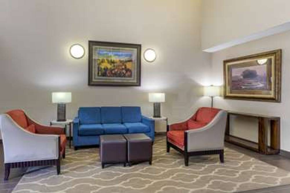 Comfort Suites Lakewood - Denver 3