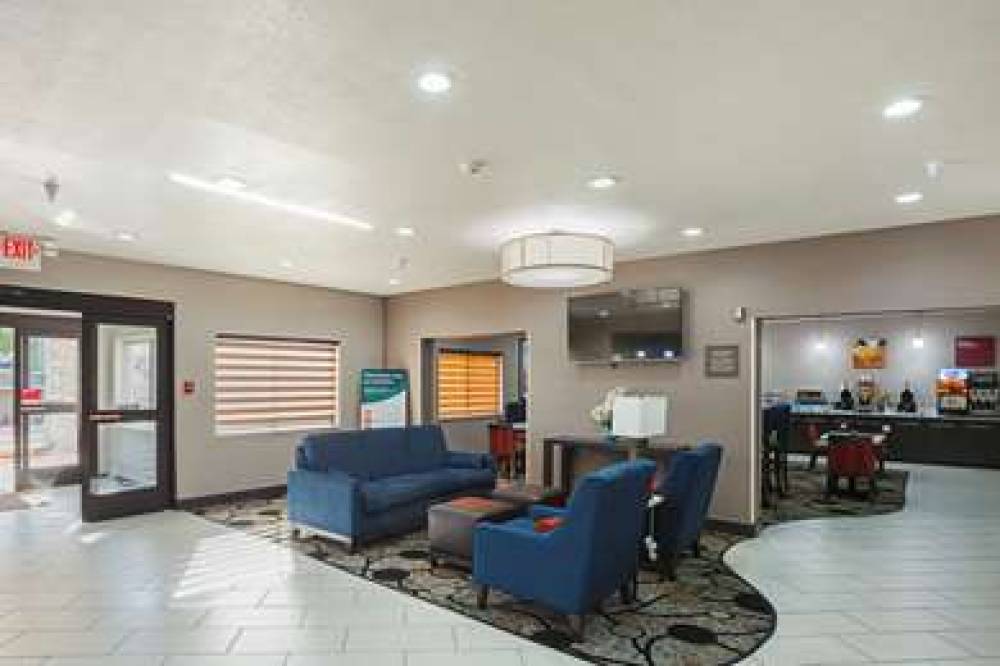 Comfort Suites Lewisville 6