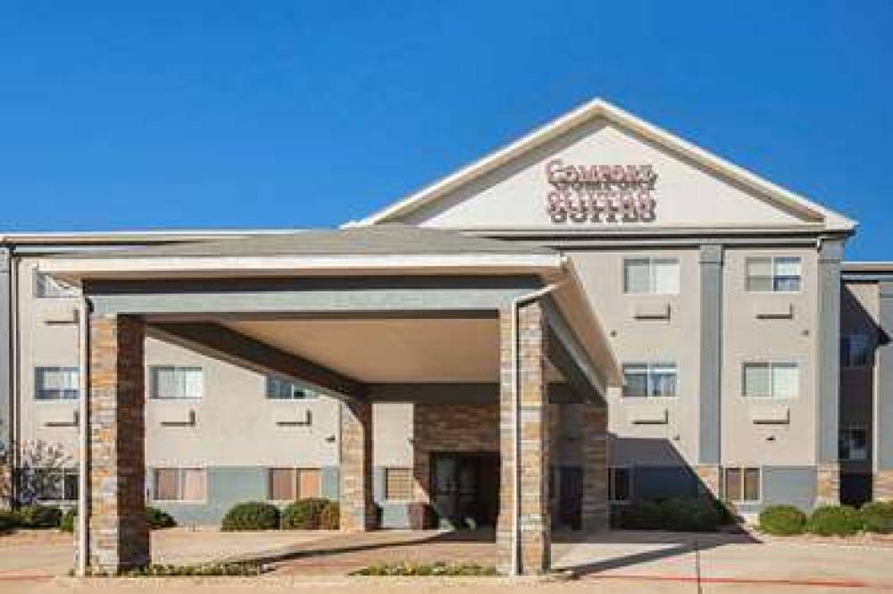 Comfort Suites Lewisville 1