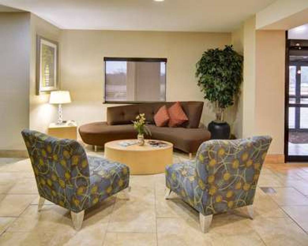 Comfort Suites Lindale - Tyler North 7