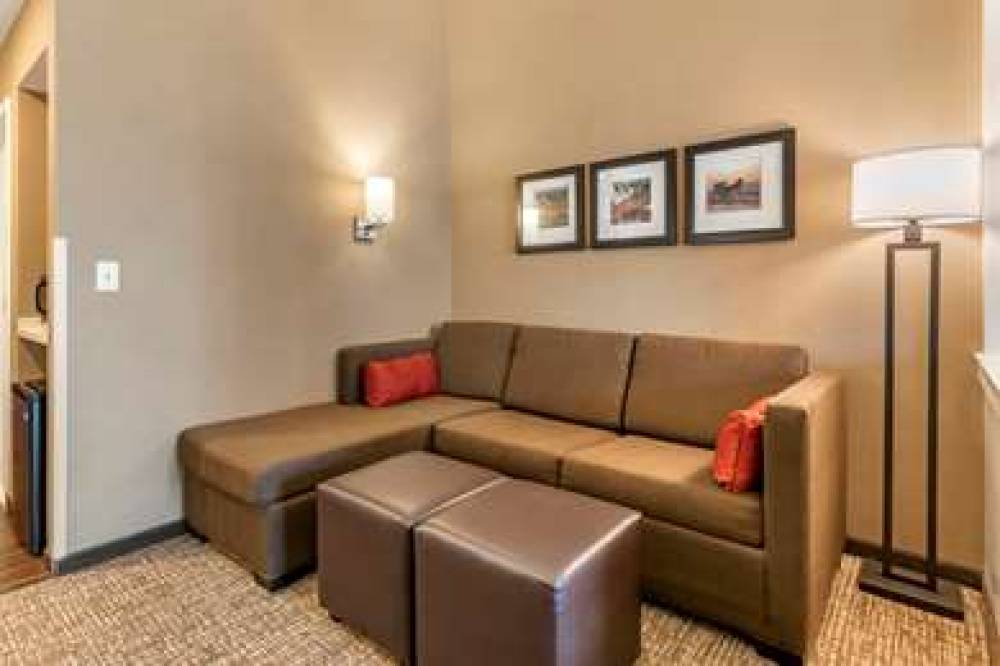 Comfort Suites Manheim - Lancaster 8