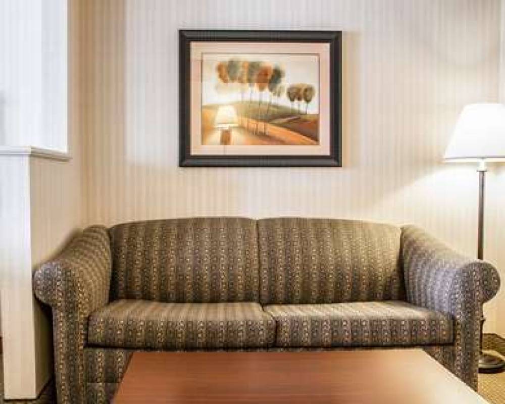 Comfort Suites McAlester 9