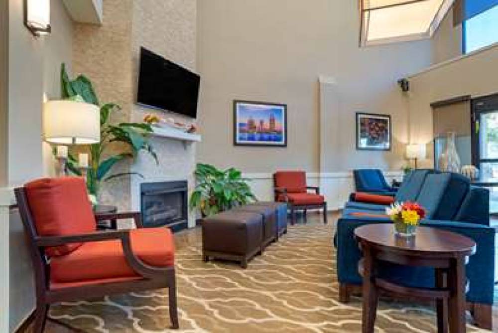 Comfort Suites Mobile East Bay 5