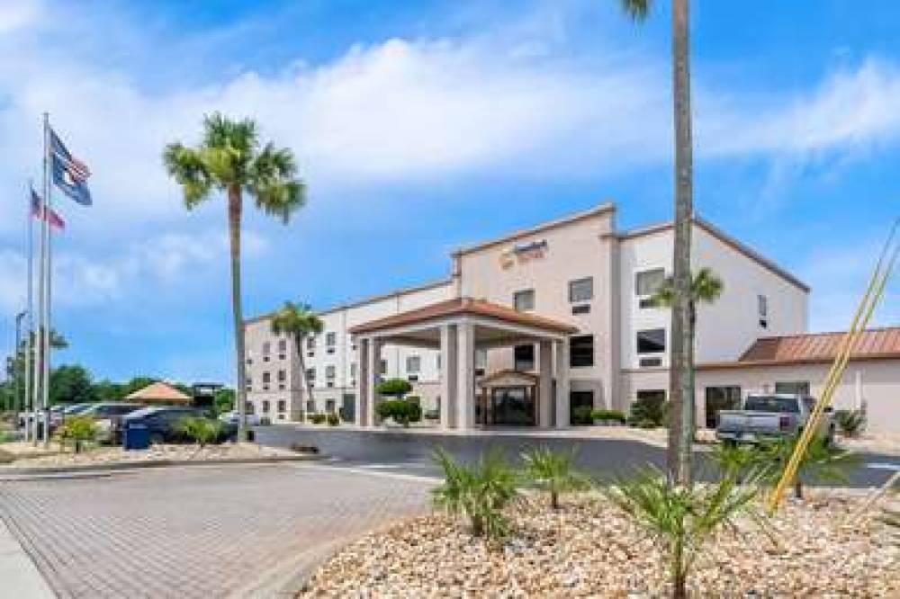 Comfort Suites Near Robins Air Force Base 2