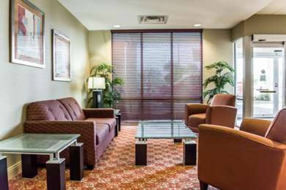 Comfort Suites Palm Bay - Melbourne 5