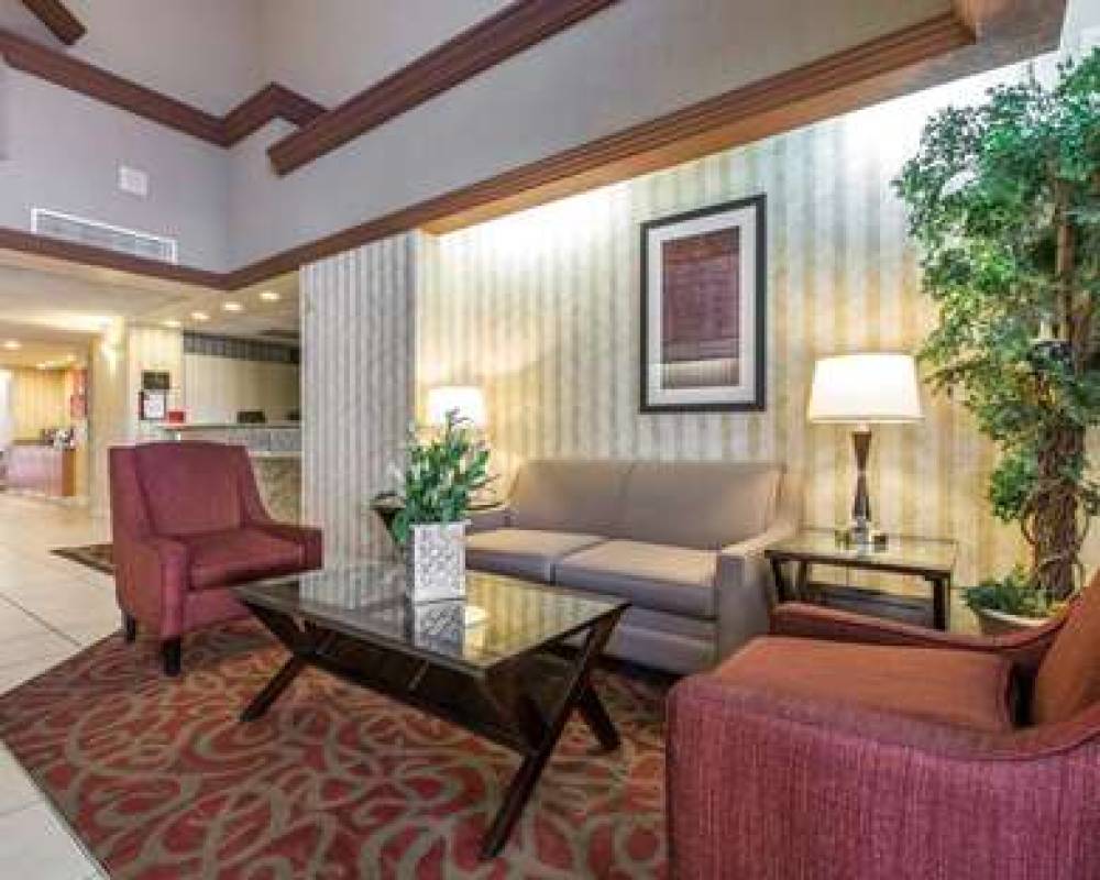 Comfort Suites Palm Desert I-10 2