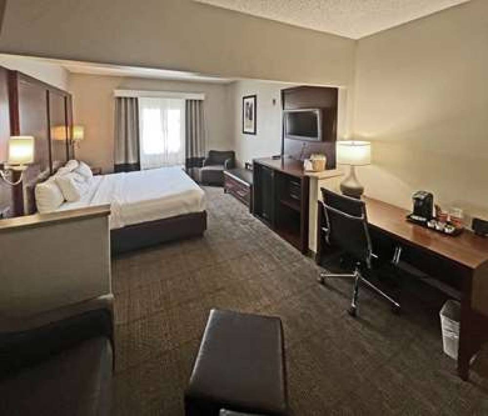 Comfort Suites Peoria Sports Complex 4