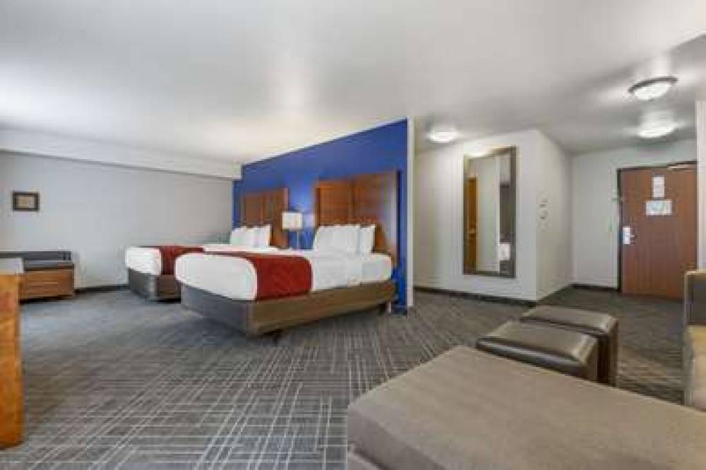 COMFORT SUITES REDDING - SHASTA LAK 9