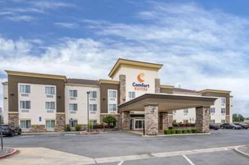 COMFORT SUITES REDDING - SHASTA LAK 2