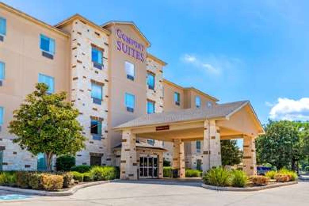 Comfort Suites San Antonio North - Stone Oak 2